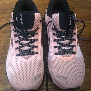 Brooks Ghost 12 - Women’s Sneaker, size 8.5